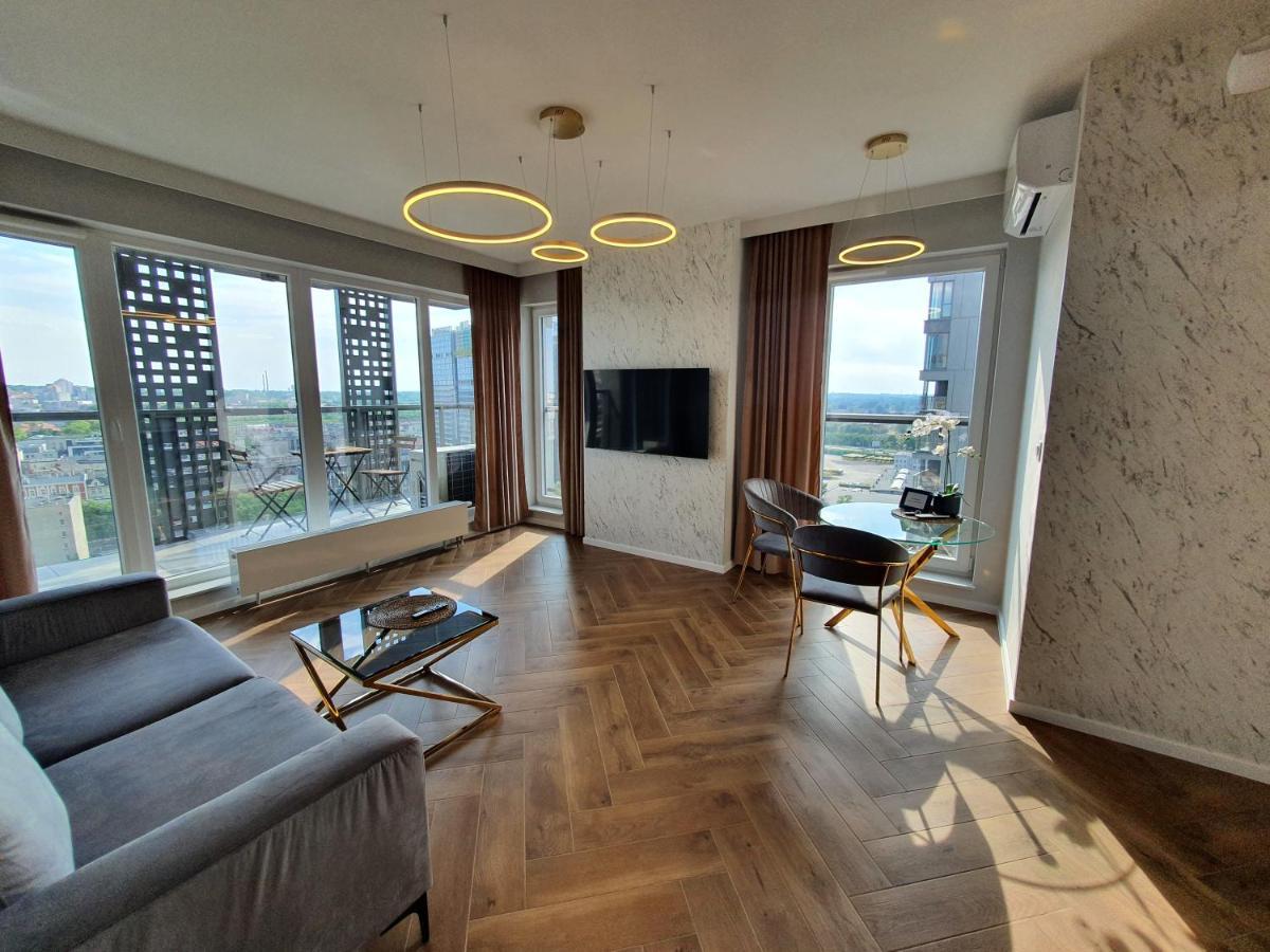 15 Pietro Sokolska 30 Towers Apartments - New - Lux - Parking - Sauna - Gym- And The Best View In קטוביץ מראה חיצוני תמונה
