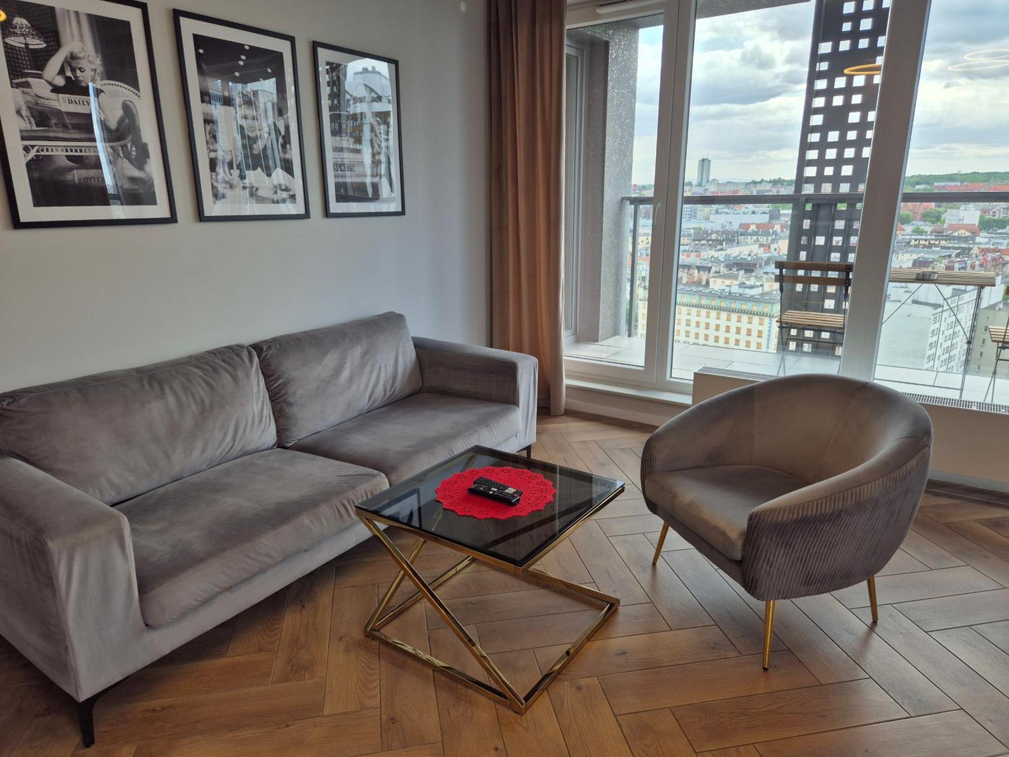 15 Pietro Sokolska 30 Towers Apartments - New - Lux - Parking - Sauna - Gym- And The Best View In קטוביץ מראה חיצוני תמונה